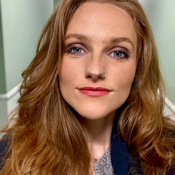 Meet your Posher, Fiona - Picture 3 of 3